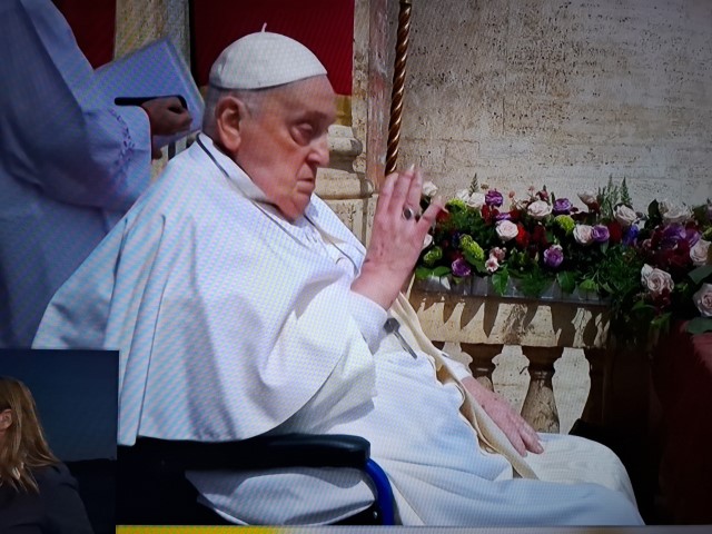Vatikan objavio od čega je umro papa 